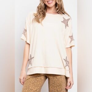 Relaxed Cream Star-Accent Short Sleeve Sweatshirt